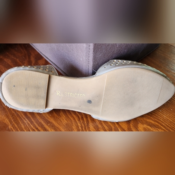 Restricted brand Mesh Flats in Taupe, size 7.5 - Picture 6 of 7